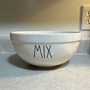 Rae Dunn “mix” large mixing bowl